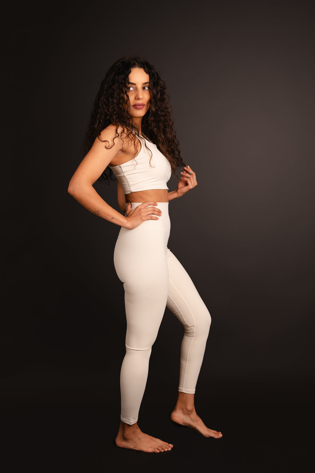 The C-Essence Leggings